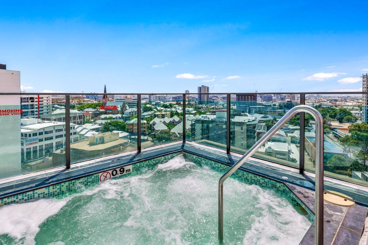 Quattro On Astor Aparthotel Brisbane Exterior foto